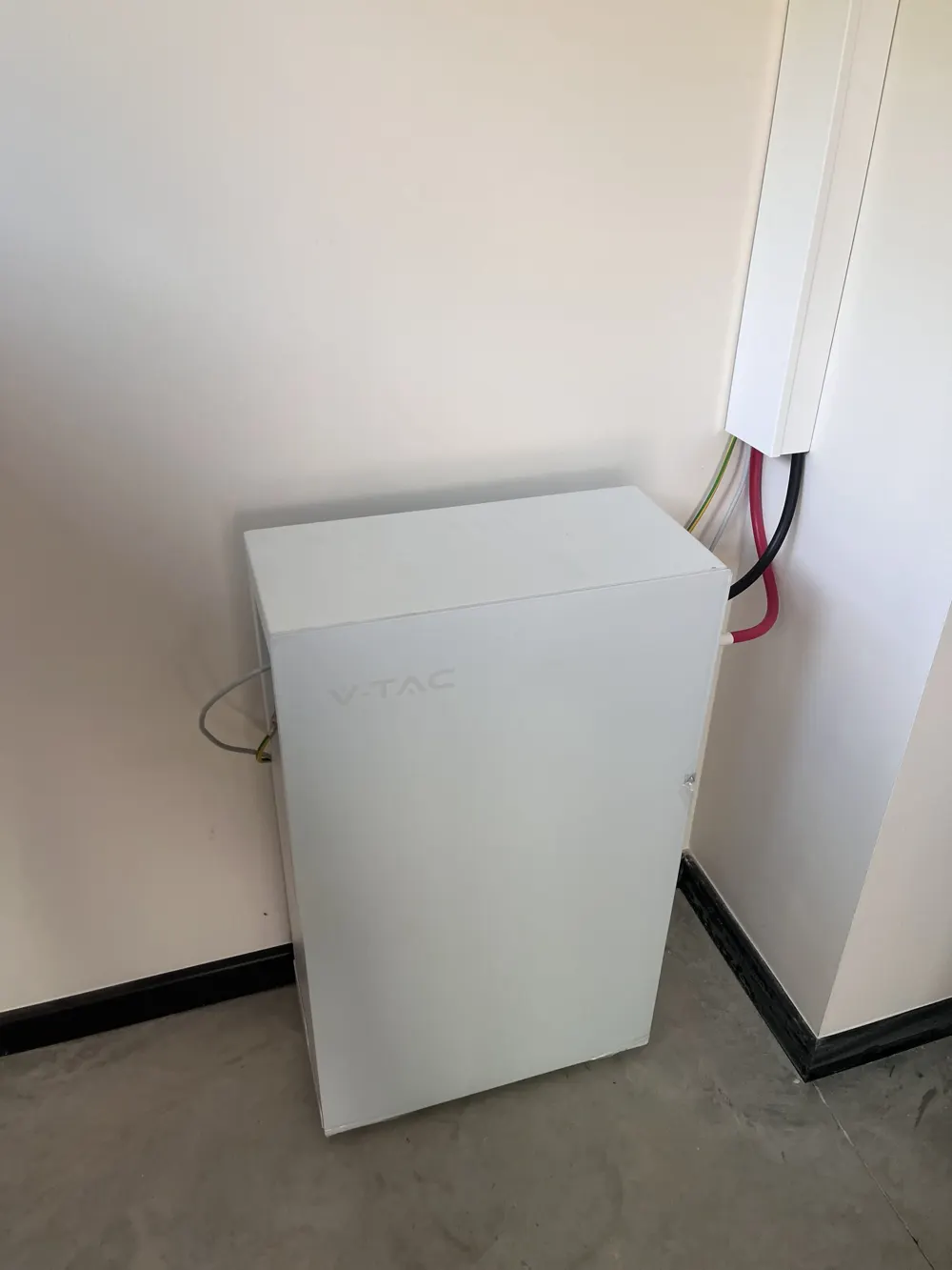 Wykonanie instalacji 5 kW, wraz z magazynem energii – Sulejówek: Magazyn energii V-TAC